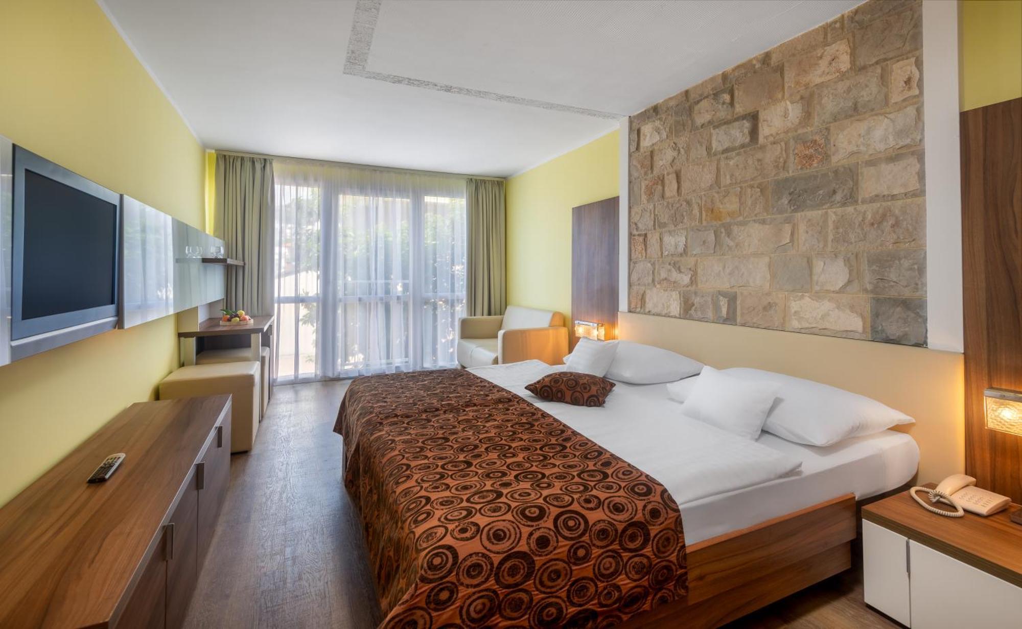Hunguest Hotel Sun Resort Херцег-Новий Екстер'єр фото