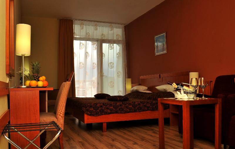 Hunguest Hotel Sun Resort Херцег-Новий Екстер'єр фото